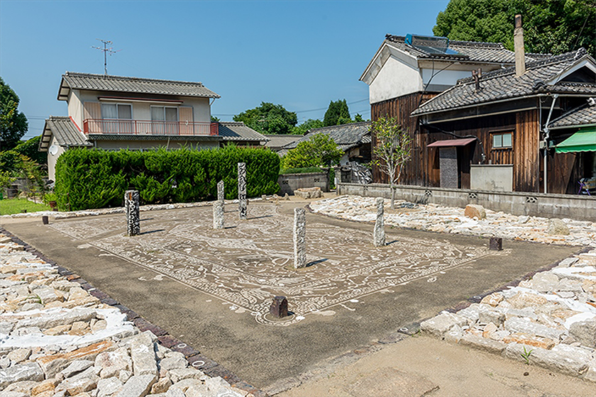 A work alive with everyday scenery of Inujima<br>--Yusuke Asai <em>Listen to the Voices of Yesterday Like the Voices of Ancient Times</em>