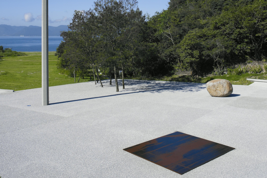 ひとつの石がアートになるまで。李禹煥による作品制作プロセス